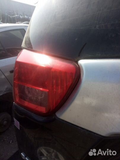 Фонарь задний левый внутренний Peugeot 4007
