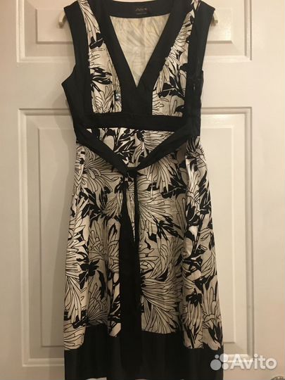 Платье летнее б/у р 42- 44