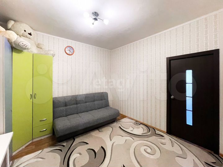 2-к. квартира, 48 м², 1/17 эт.