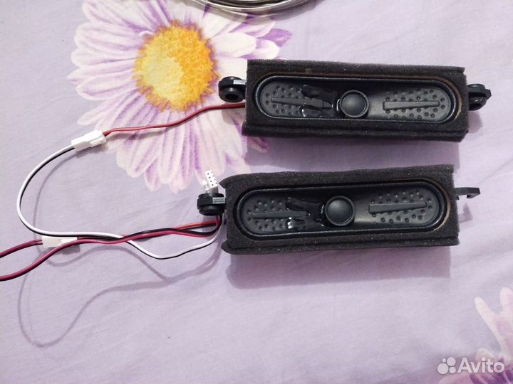 Динамики внутренние от телевизора dexp