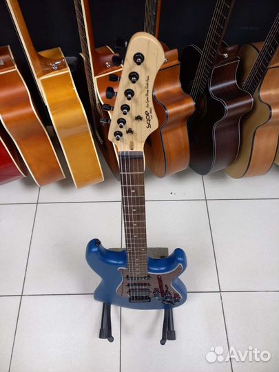 Электрогитара Новая