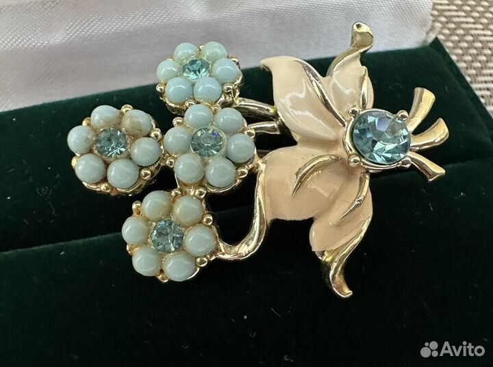 Клипсы и брошь цветы эмали кристаллы винтаж