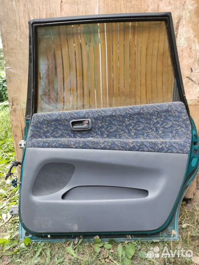 Дверь задняя правая ipsum sxm10