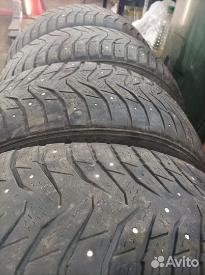 Kumho WinterCraft SUV Ice WS31 225/60 R17