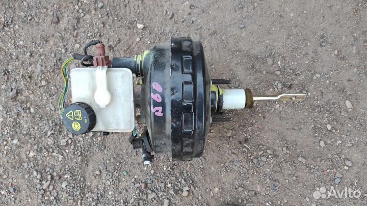 Главный тормозной цилиндр volvo S60V70S80(вакуум)