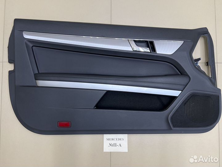 Обшивка двери Mercedes E-Class W207