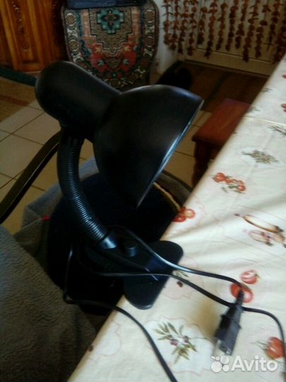 Лампа настольная