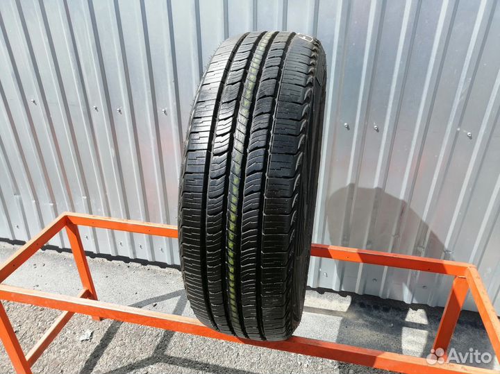 Kumho Road Venture APT KL51 225/65 R17 102H
