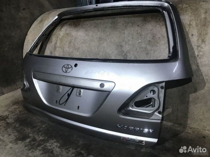 Крышка багажника Toyota Harrier