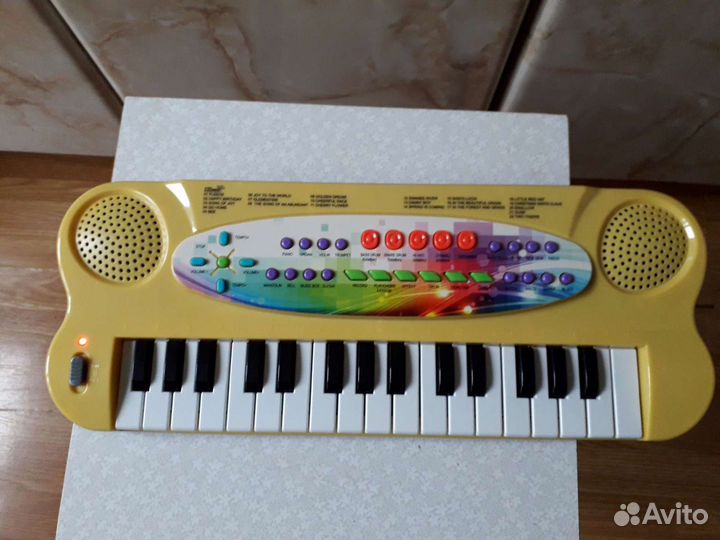 Детский синтезатор