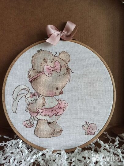 Декор в детскую, вышитое панно