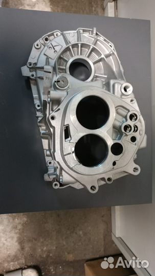 Картер коробки передач с фиксатором LADA xray