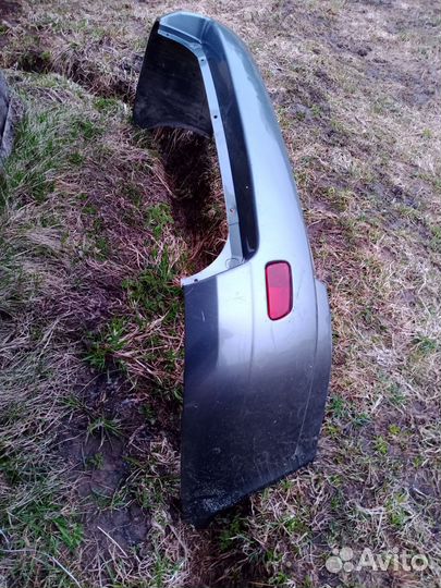 Продам бампер от приоры универсал