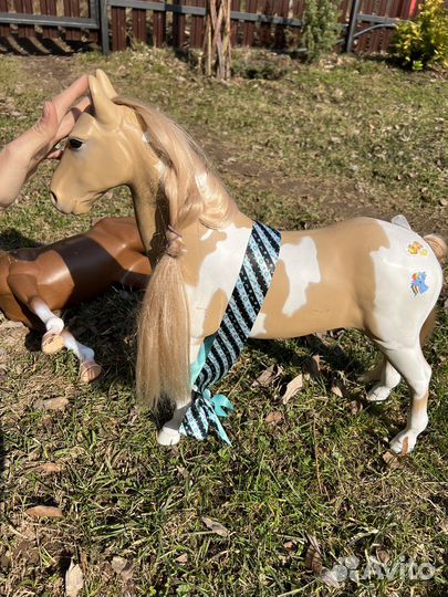 Игрушка лошади