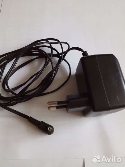 Зарядное устройство для телефона (motorola)