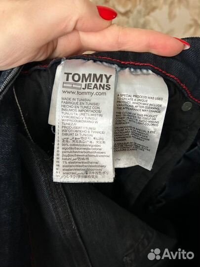 Джинсы Tommy Jeans