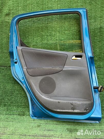 Дверь задняя левая Peugeot 207 WC имеются потертос