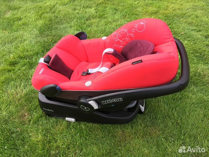 Автокресло Maxi-Cosi Pebble с базой FamilyFix