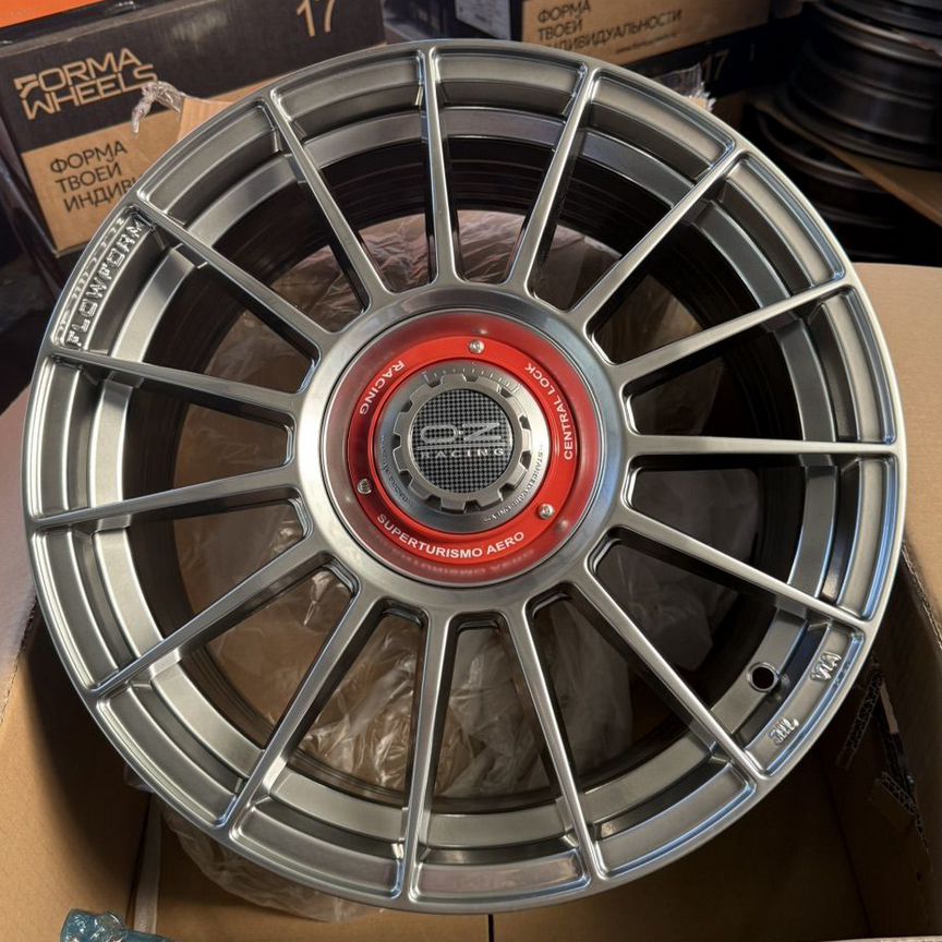 Литые диски OZ Racing Superturismo LM 7.5×R17 5×114.3