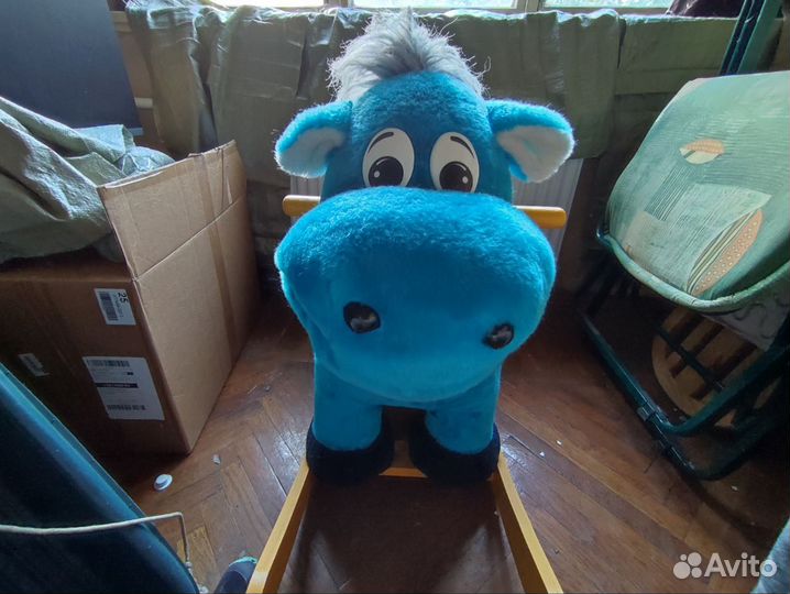 Милый ослик-качалка в добрый руки