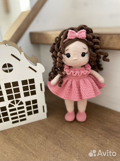 Вязаная куколка, кукла