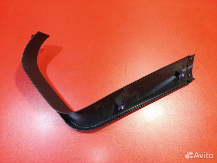 Обшивка двери багажника правая Opel Astra L48