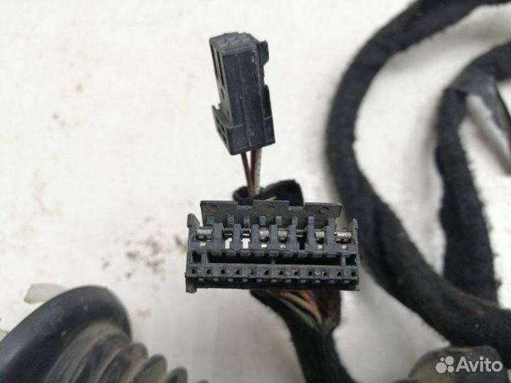 Проводка двери передняя левая Peugeot 308