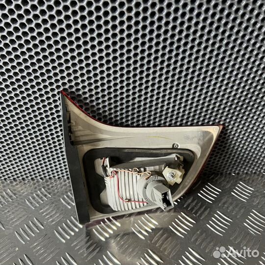 Фонарь задний внутренний правый BMW X6