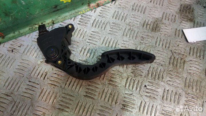 Педаль газа Renault Fluence