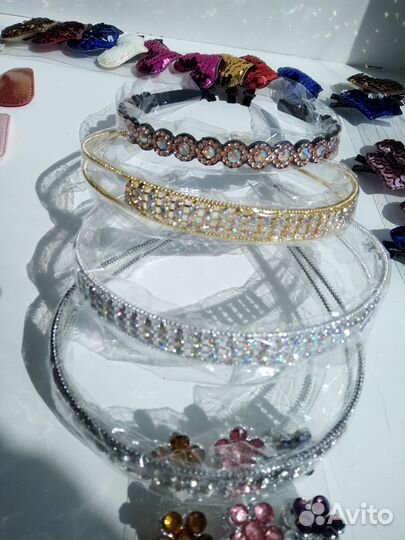 Ободок для волос с камешками