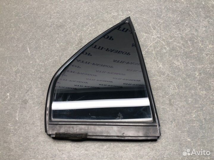 Форточка двери задняя правая Mitsubishi Lancer