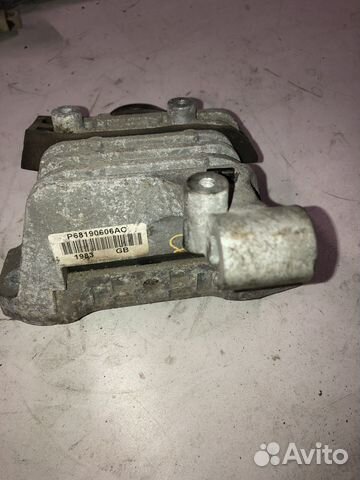 Jeep cherokee Kl 2014 2,4 опора двс левая