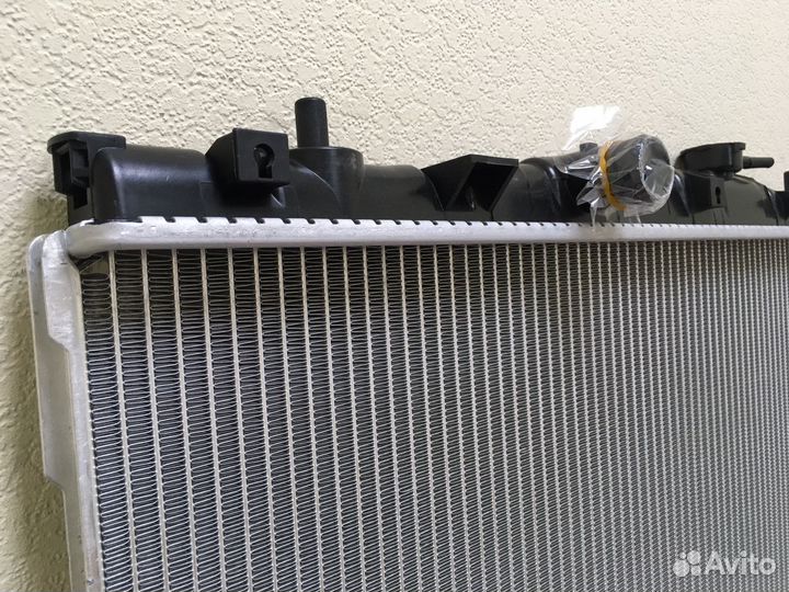 Радиатор hyundai elantra XD/coupe 1.6/2.0/2.7 M/T 00