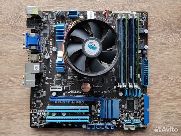 Материнская плата с процессором и памятью