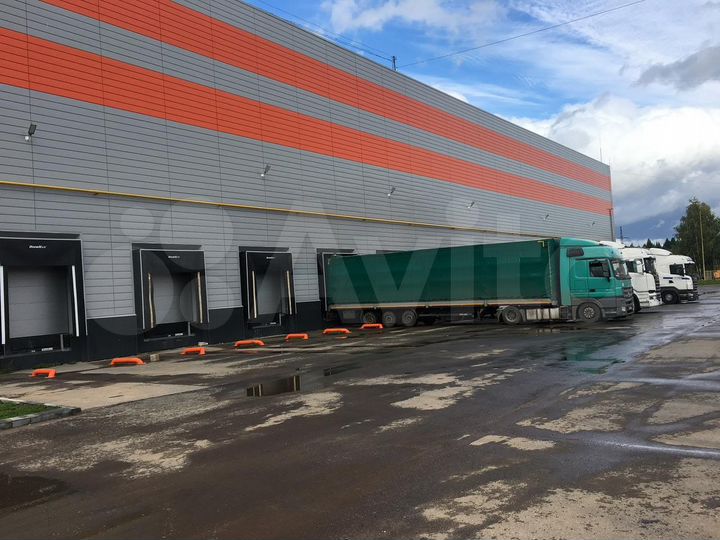 Склад, 8800 м²
