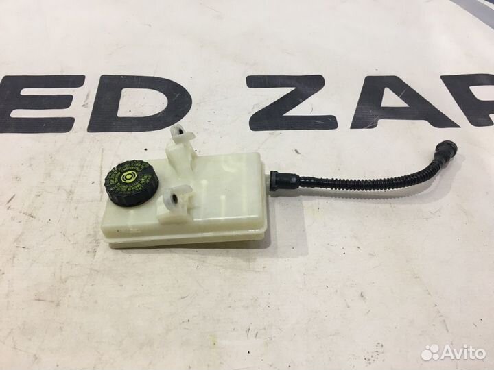 Бачок для тормозной жидкости Peugeot Partner B9