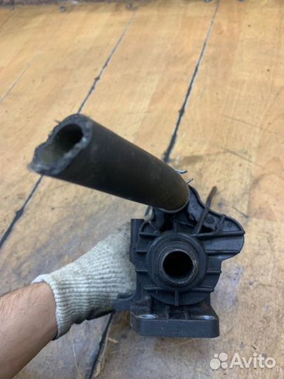 Корпус термостата Ford Focus 2 G8DD 2009