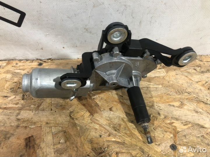 Моторчик стеклоочистителя задний Skoda Fabia 2