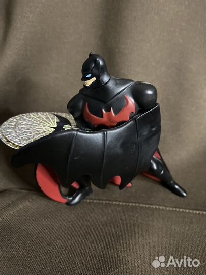 Бэтмен игрушка макдональдс