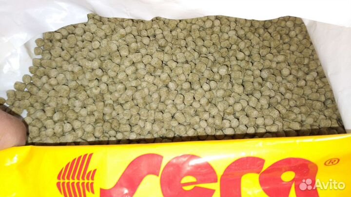 Корм для аквариумных рыб