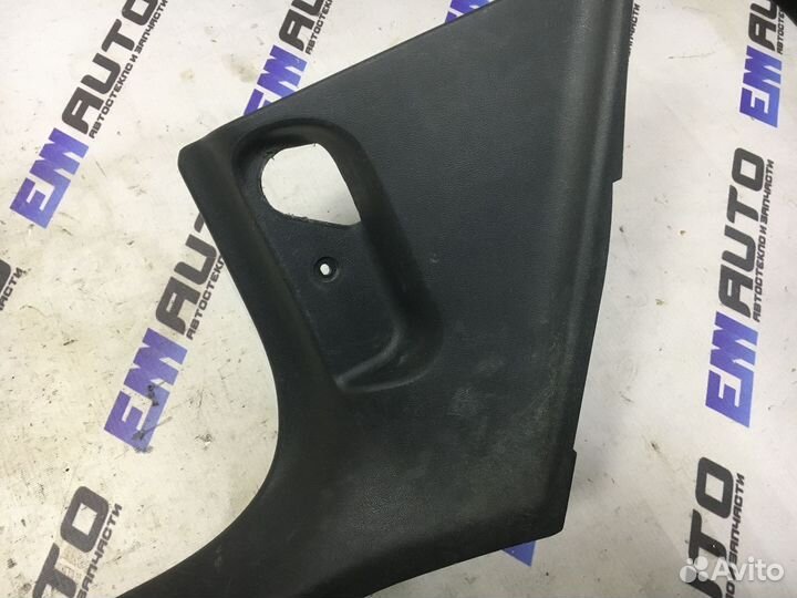 Накладка порога передняя левая Шкода Октавия А5