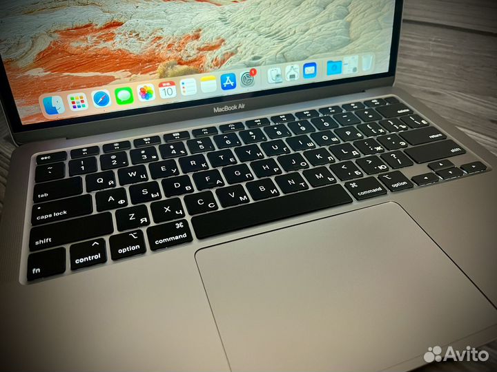 Apple MacBook Air 13 2020 Как Новый i3 1.1/8/256gb