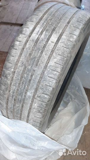 Continental ContiPremiumContact 5 225/60 R17 99V