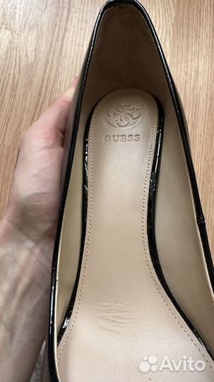 Туфли guess лаковые