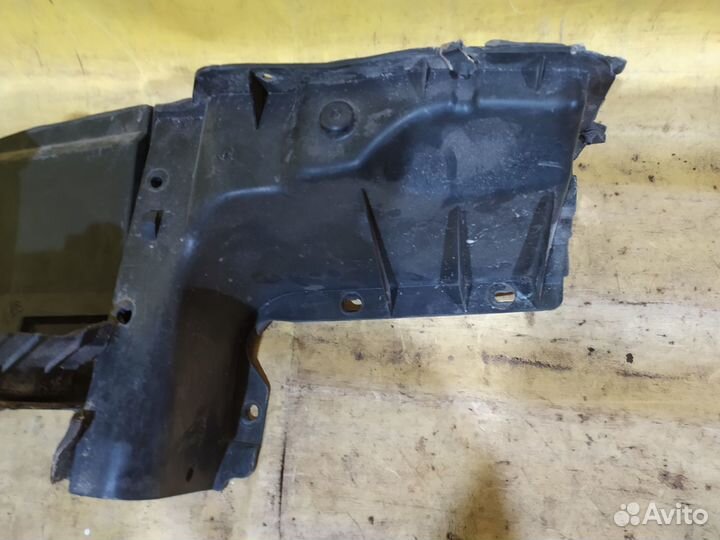 Площадка акб Cadillac SRX 2003-2009 Кадилак ср-икс