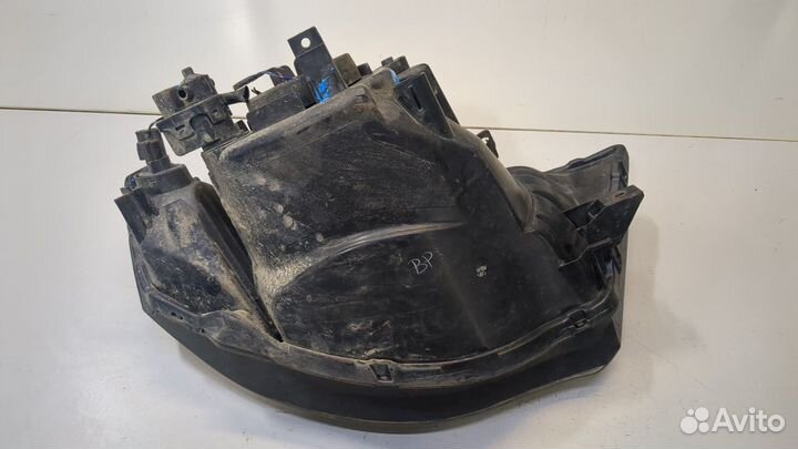 Фара (передняя) Mitsubishi L200, 2009