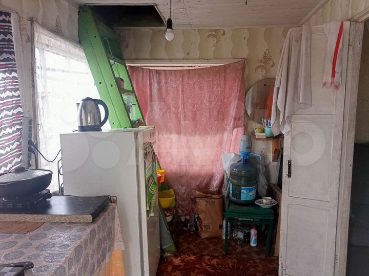 Дом 20 м² на участке 4 сот.