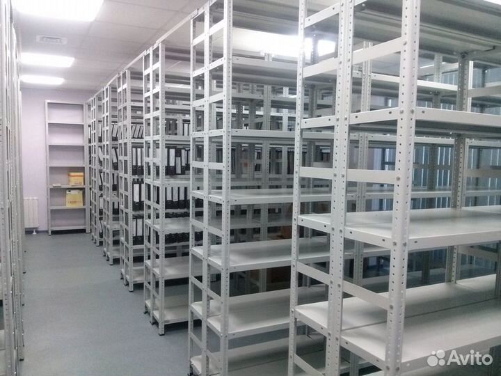 Стеллажи в магазин и офис