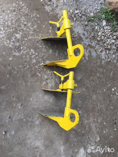 Аренда захватов для сендвич панелей