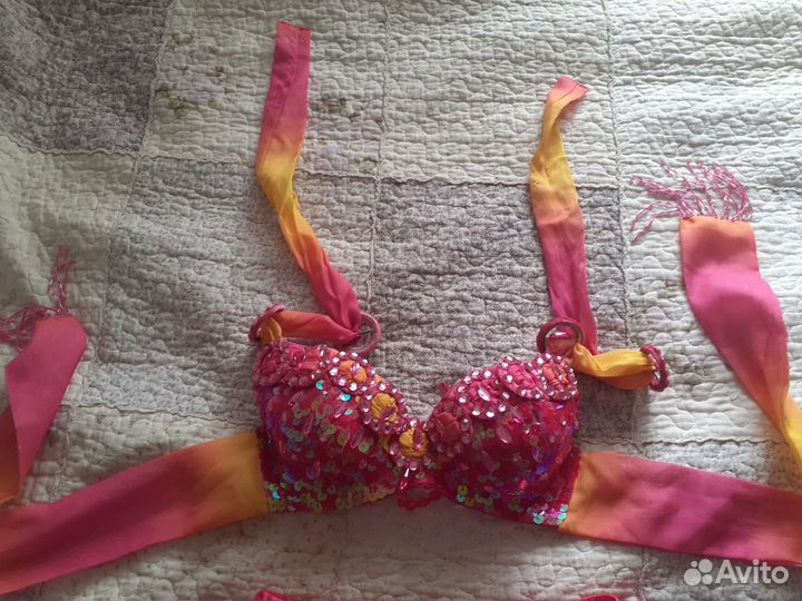 Костюм и юбки трёхцветные для восточных танцев